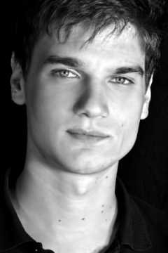 Juhász Levente